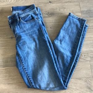 Gap true skinny jeans